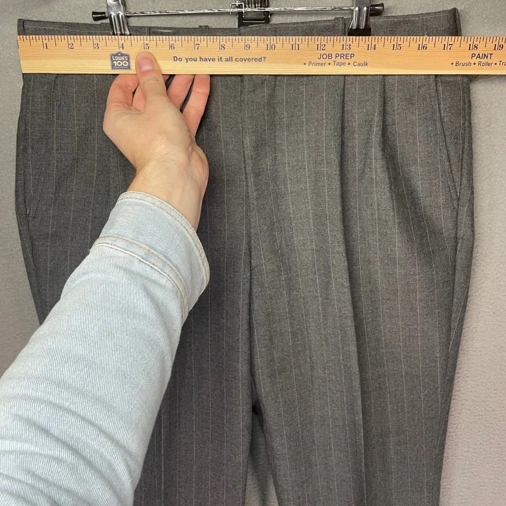Mens Dress Pants 36x32 Gray Pinstripe‎ Pleated Wool Blend Cuffed Vintage 80s 90s
